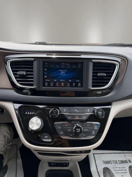 2019 Chrysler Pacifica Touring L