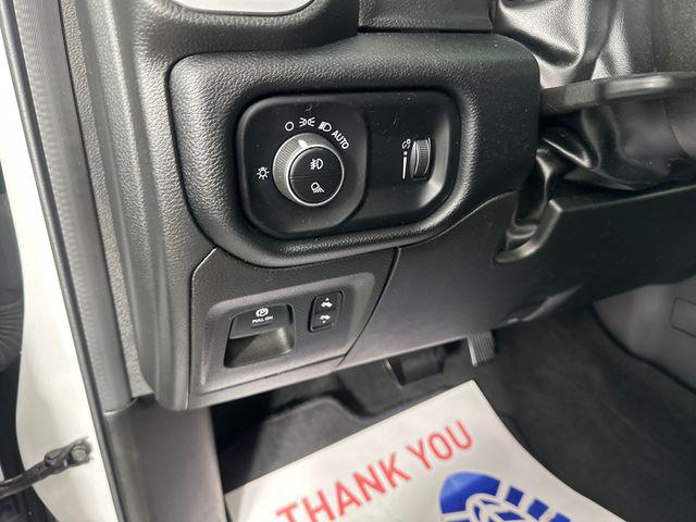 2022 Ram 1500 Big Horn Crew Cab 4x4 5'7" Box