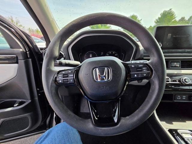 2023 Honda Pilot AWD LX