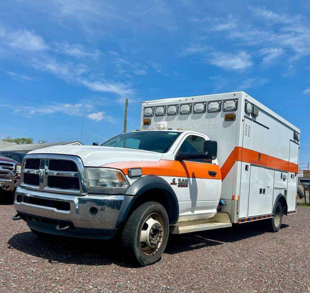 2015 Ram 4500 Chassis Tradesman/SLT