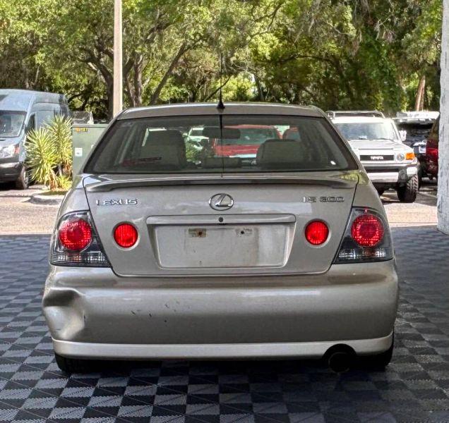 2005 Lexus IS 300 300