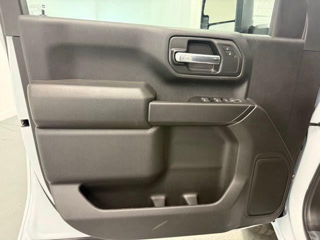 2026 GMC Sierra 3500HD Crew Cab, Long Bed, Pro Dual Rear Wheel, 4WD