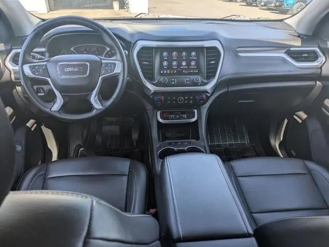 2023 GMC Acadia AWD SLT