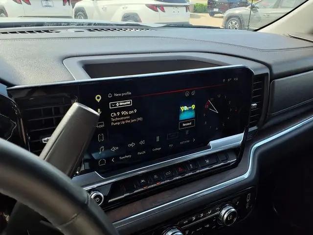 2025 GMC Sierra 1500 4WD Crew Cab Short Box SLT