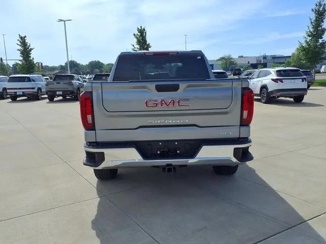 2025 GMC Sierra 1500 4WD Crew Cab Short Box SLT