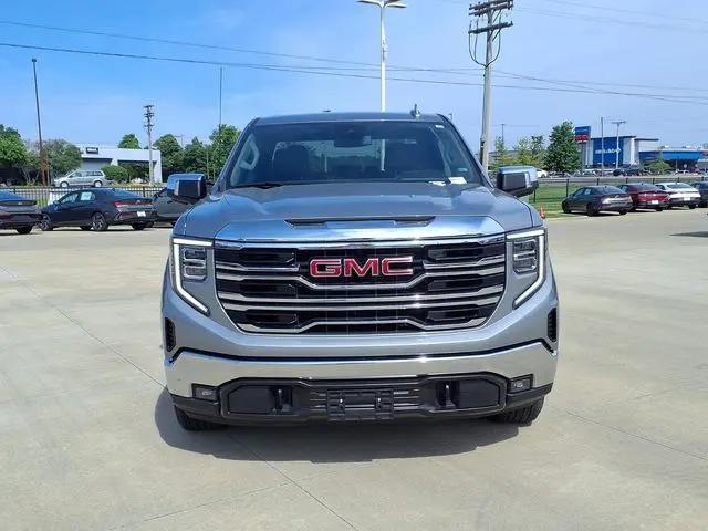 2025 GMC Sierra 1500 4WD Crew Cab Short Box SLT