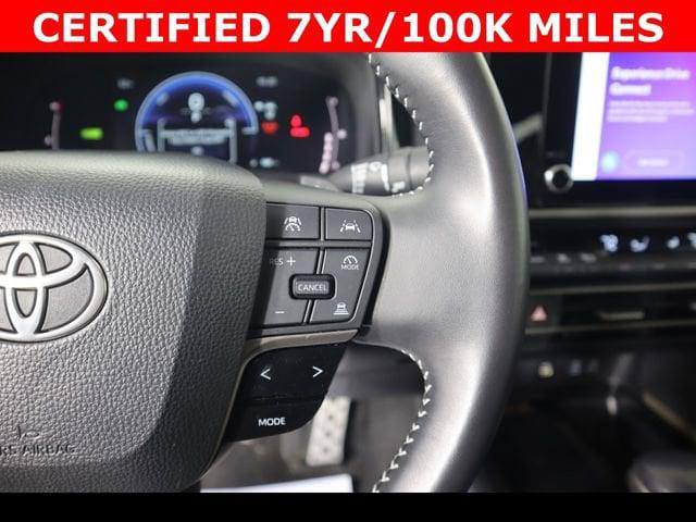 2025 Toyota Camry SE - Photo 22
