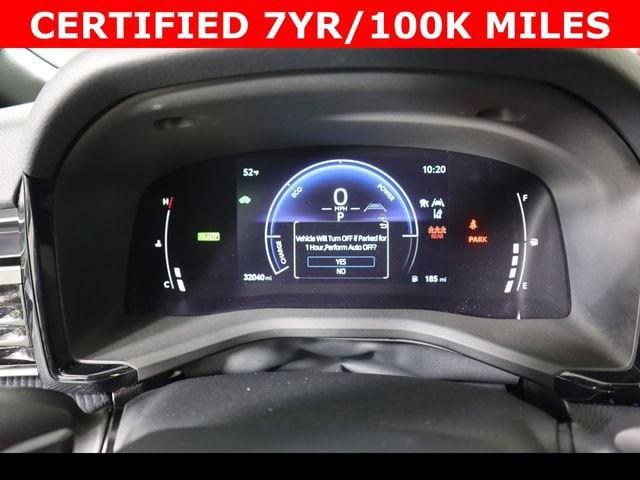 2025 Toyota Camry SE - Photo 23