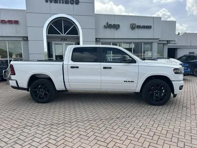 2026 Ram 1500 Laramie Crew Cab 4x4 5'7" Box