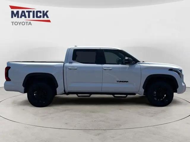 2026 Toyota Tundra SR5 CrewMax 5.5' Bed