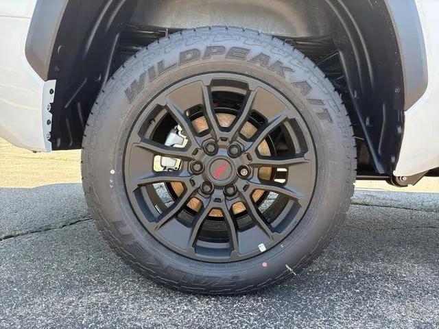 2026 Toyota Tundra SR5 CrewMax 5.5' Bed