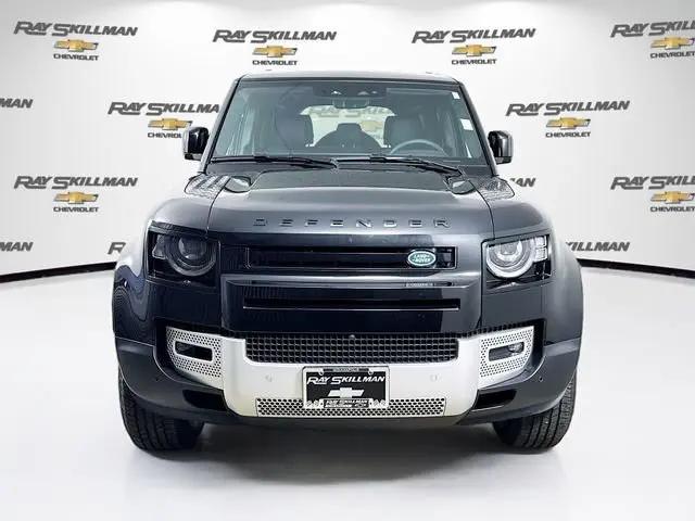 2025 Land Rover Defender 110 P300