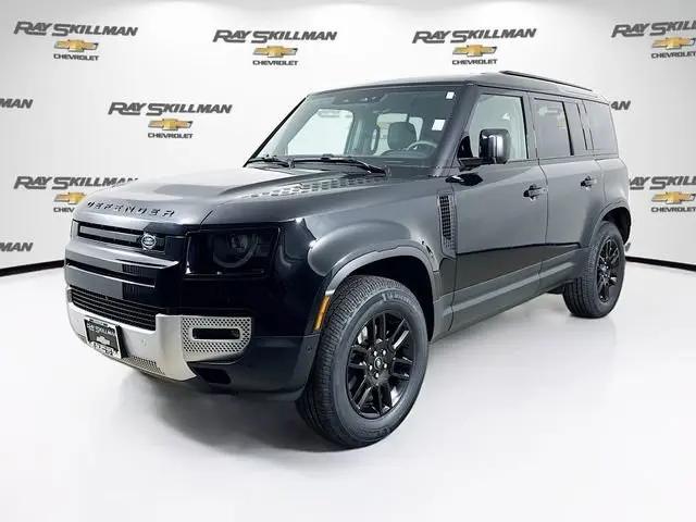 2025 Land Rover Defender 110 P300
