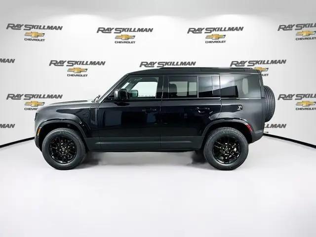 2025 Land Rover Defender 110 P300