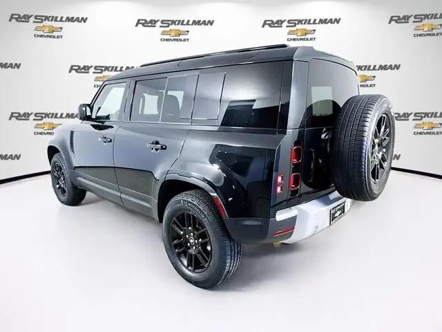 2025 Land Rover Defender 110 P300