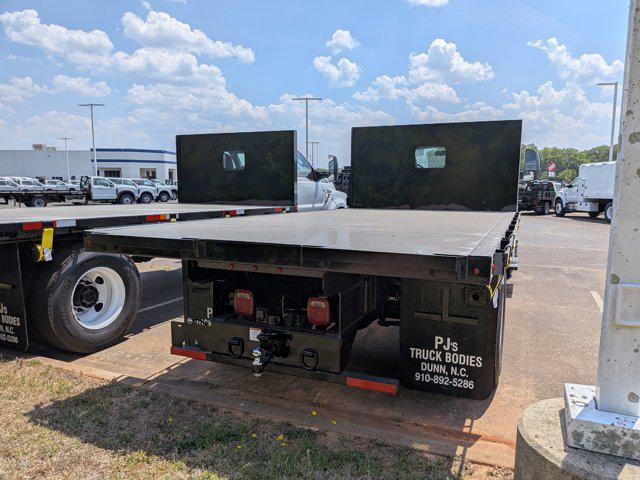 2027 Ford F-750 Base