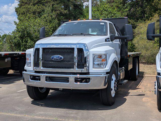 2027 Ford F-750 Base