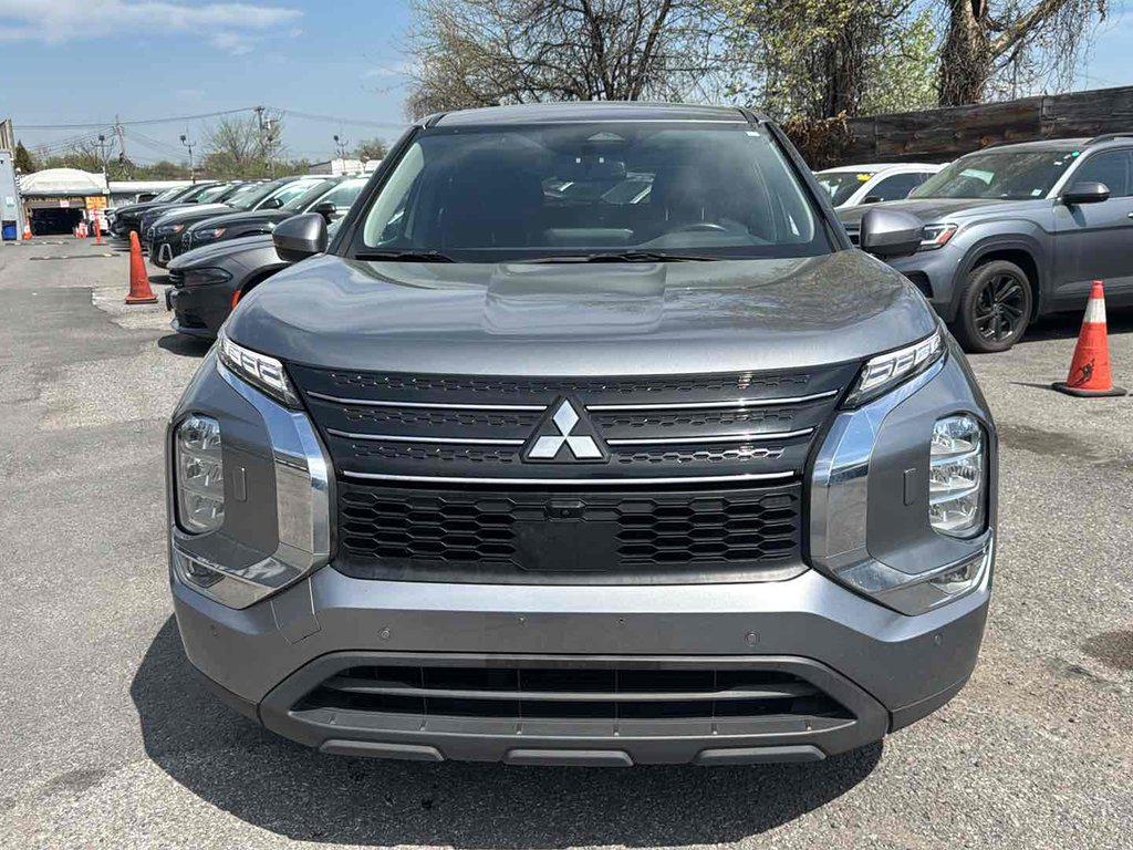 Mercury Gray Metallic 2022 Mitsubishi Outlander SE S-AWC SUV / Crossover All-Wheel Drive Automatic
