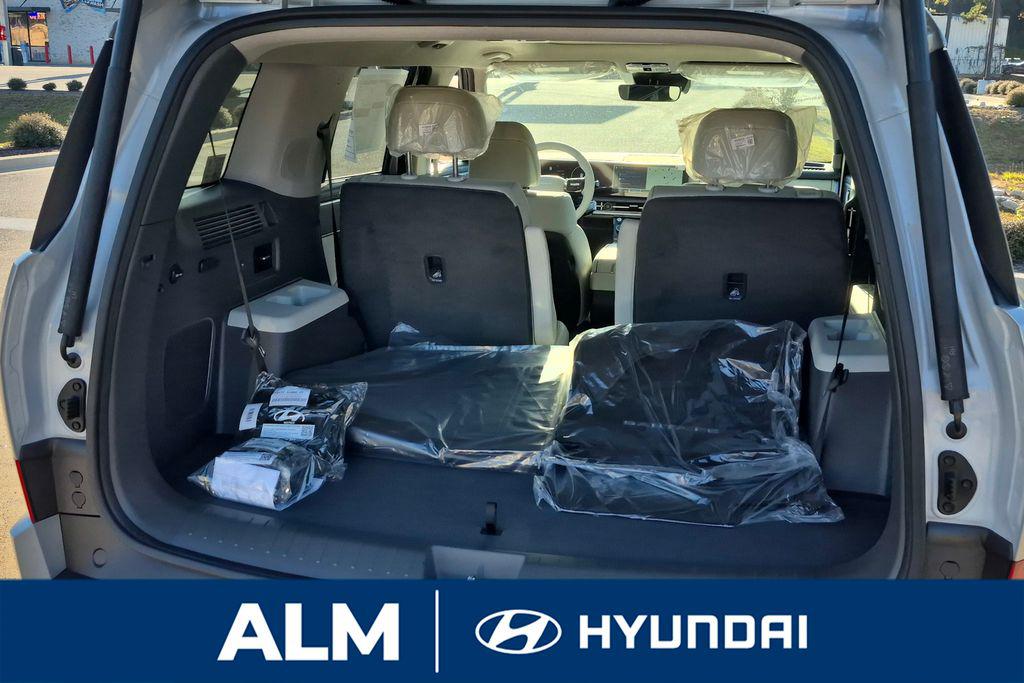 New 2026 Shimmering Silver HYUNDAI Limited FWD image 8