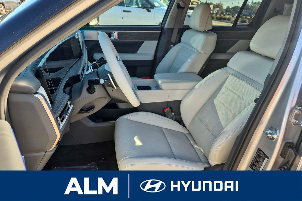 New 2026 Shimmering Silver HYUNDAI Limited FWD image 15