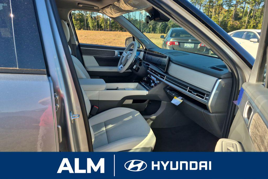 New 2026 Shimmering Silver HYUNDAI Limited FWD image 21