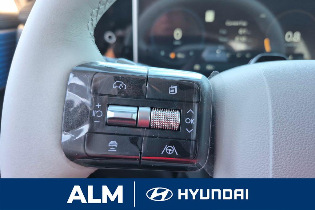New 2026 Shimmering Silver HYUNDAI Limited FWD image 30