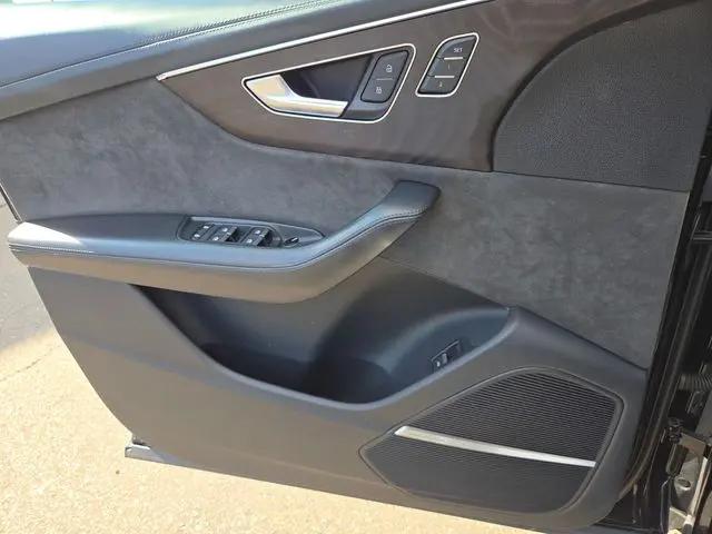 2021 Audi Q8 Prestige 55 TFSI quattro Tiptronic