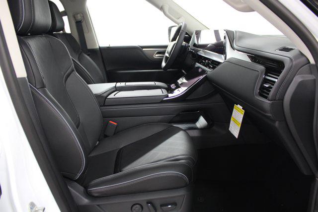 2026 INFINITI QX80 LUXE AWD