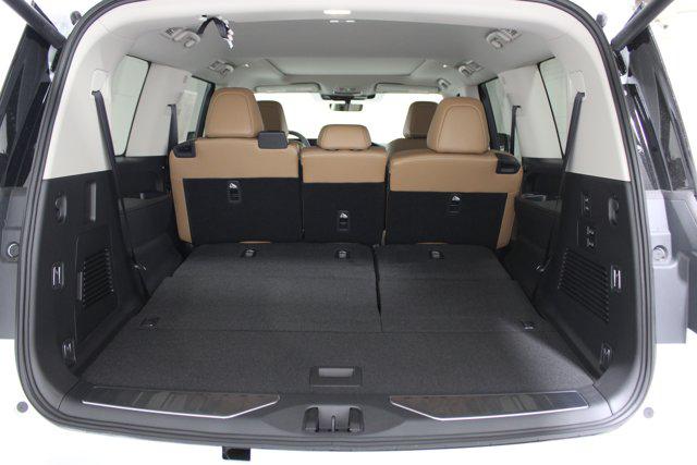 2026 INFINITI QX80 LUXE AWD