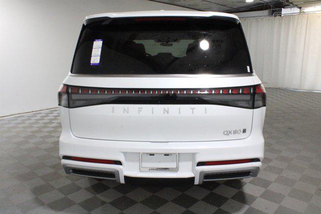 2026 INFINITI QX80 LUXE AWD