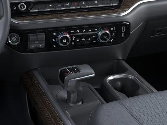 2026 GMC Sierra 1500 Crew Cab, Short Bed, SLT, 4WD