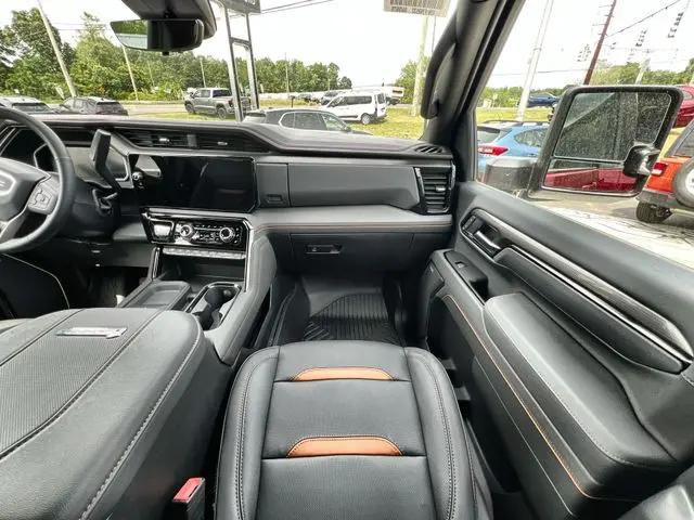 2026 GMC Sierra 2500HD Crew Cab, Standard Bed, AT4, 4WD