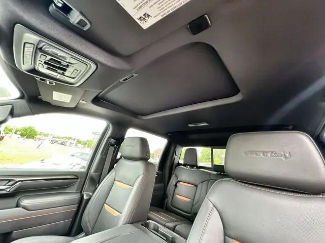 2026 GMC Sierra 2500HD Crew Cab, Standard Bed, AT4, 4WD