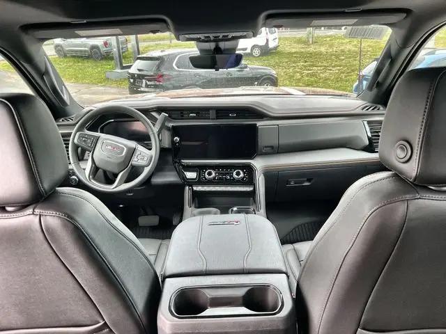 2026 GMC Sierra 2500HD Crew Cab, Standard Bed, AT4, 4WD