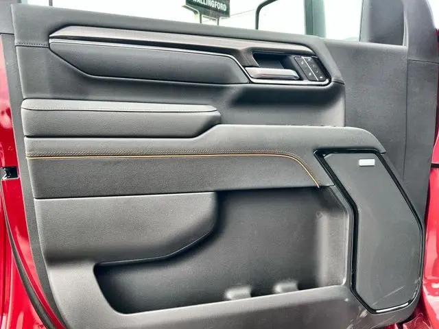 2026 GMC Sierra 2500HD Crew Cab, Standard Bed, AT4, 4WD
