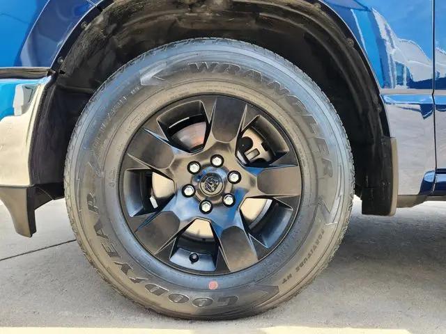 2022 Ram 1500 Big Horn Crew Cab 4x2 5'7" Box