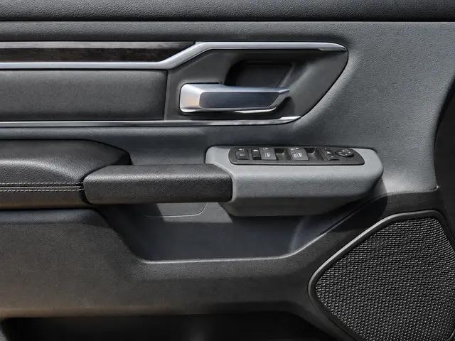 2022 Ram 1500 Big Horn Crew Cab 4x2 57 Box