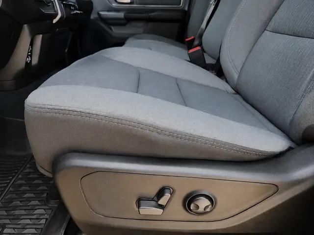 2022 Ram 1500 Big Horn Crew Cab 4x2 57 Box