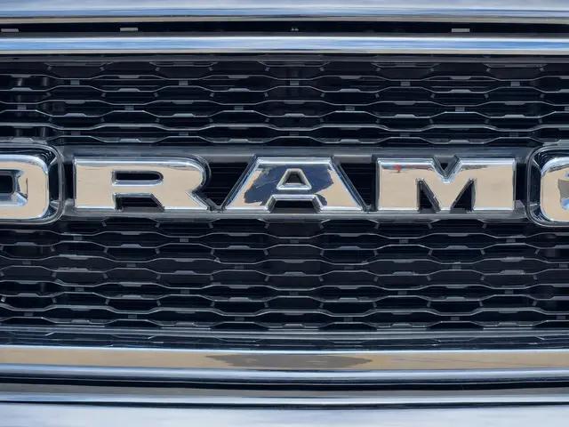 2022 Ram 1500 Big Horn Crew Cab 4x2 57 Box