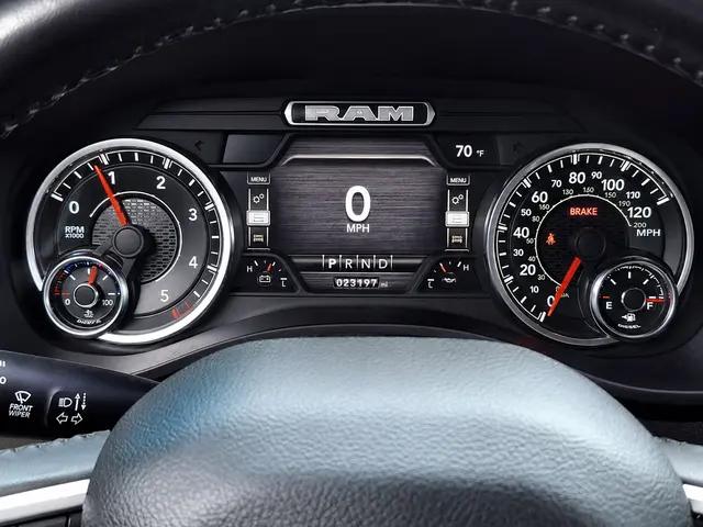 2022 Ram 1500 Big Horn Crew Cab 4x2 57 Box