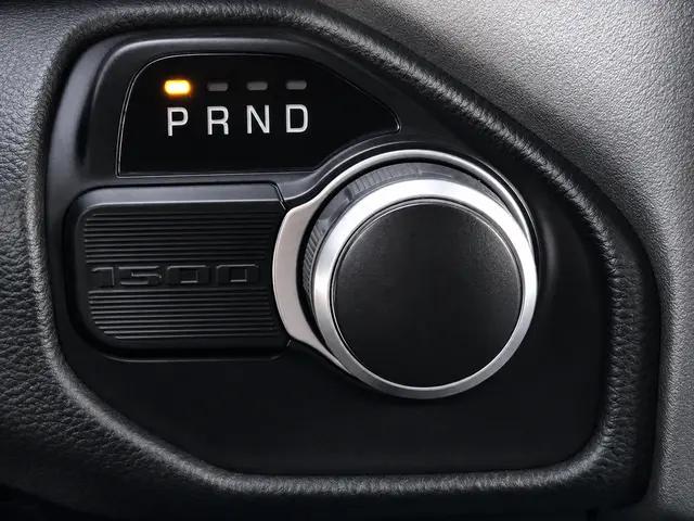 2022 Ram 1500 Big Horn Crew Cab 4x2 57 Box