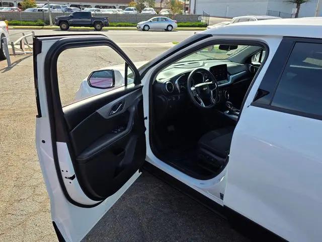 2025 Chevrolet Blazer AWD 2LT