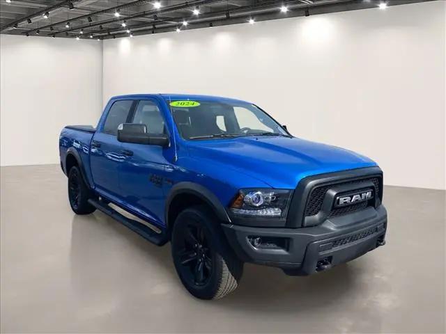 2024 Ram 1500 Classic Warlock Crew Cab 4x4 5'7" Box for sale in Williamsville, NY