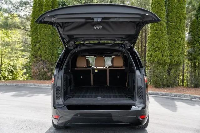 2023 Land Rover Discovery P360 HSE R-Dynamic