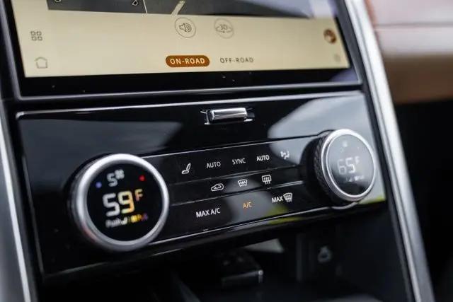 2023 Land Rover Discovery P360 HSE R-Dynamic
