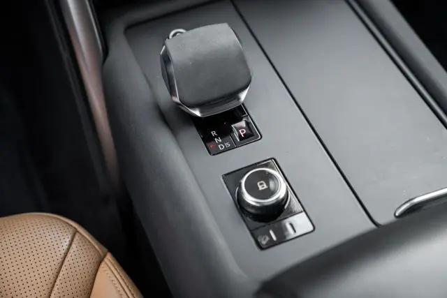 2023 Land Rover Discovery P360 HSE R-Dynamic