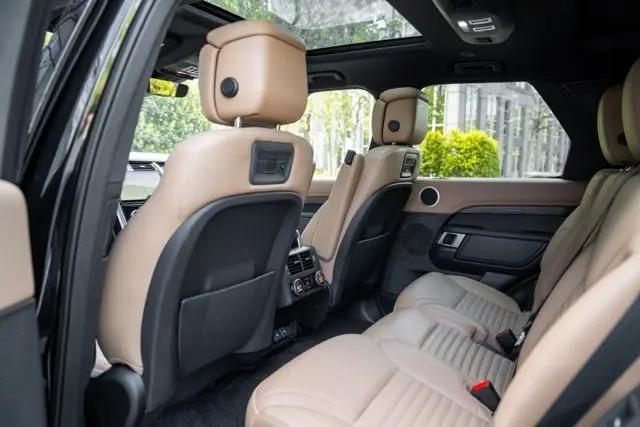 2023 Land Rover Discovery P360 HSE R-Dynamic
