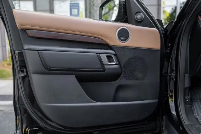 2023 Land Rover Discovery P360 HSE R-Dynamic