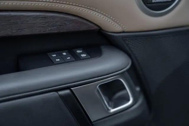2023 Land Rover Discovery P360 HSE R-Dynamic