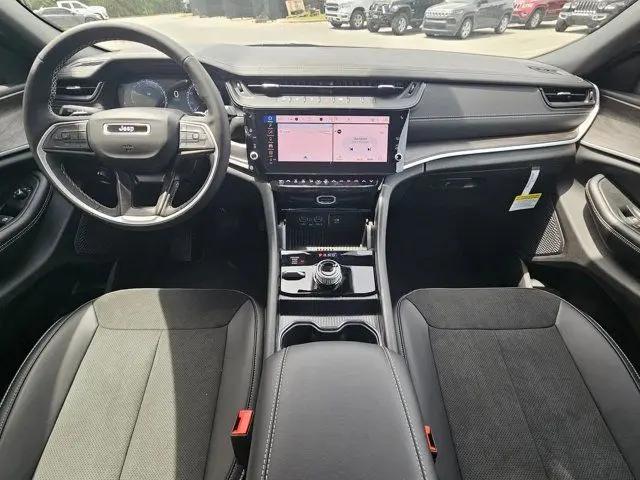 2026 Jeep Grand Cherokee L Altitude 4x4